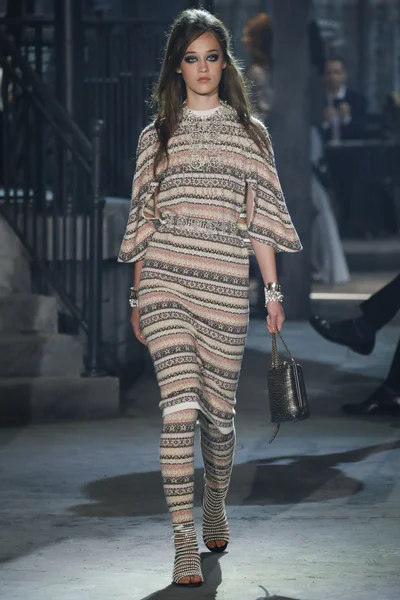 Look 37